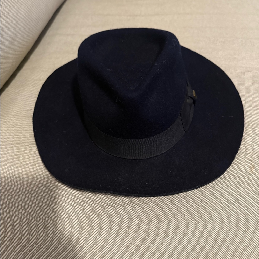 Brixton Medium Hat Navy